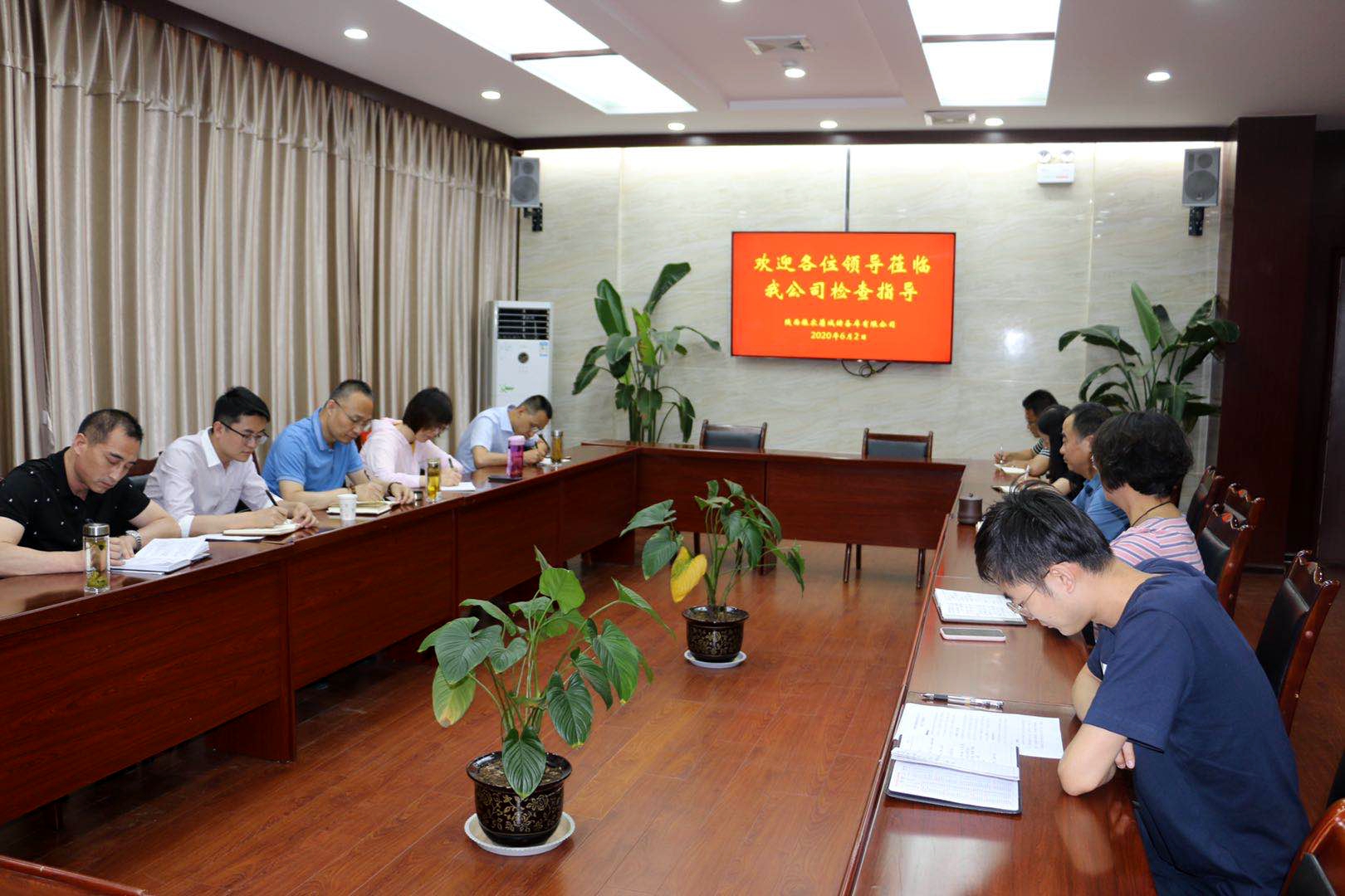 陜儲(chǔ)糧集團(tuán)對(duì)蒲城庫(kù)、大荔庫(kù)、華州庫(kù)開(kāi)展安全生產(chǎn)工作專項(xiàng)檢查及區(qū)域夏糧生產(chǎn)質(zhì)量情況調(diào)查