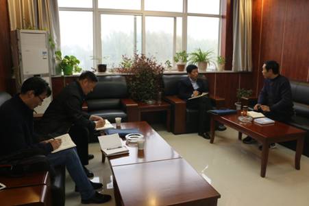 農(nóng)墾集團黨委書記、董事長王桂欣到基層督導(dǎo)“兩學(xué)一做”學(xué)習(xí)教育工作